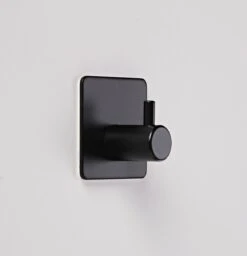 Handdoekhaakjes - Badkamer Zelfklevend – 4 Stuks – RVS - Zwart 21 Handdoekhaakjes - Badkamer Zelfklevend – 4 Stuks – RVS - Zwart -Badkamer Accessoires Winkel 1158x1200