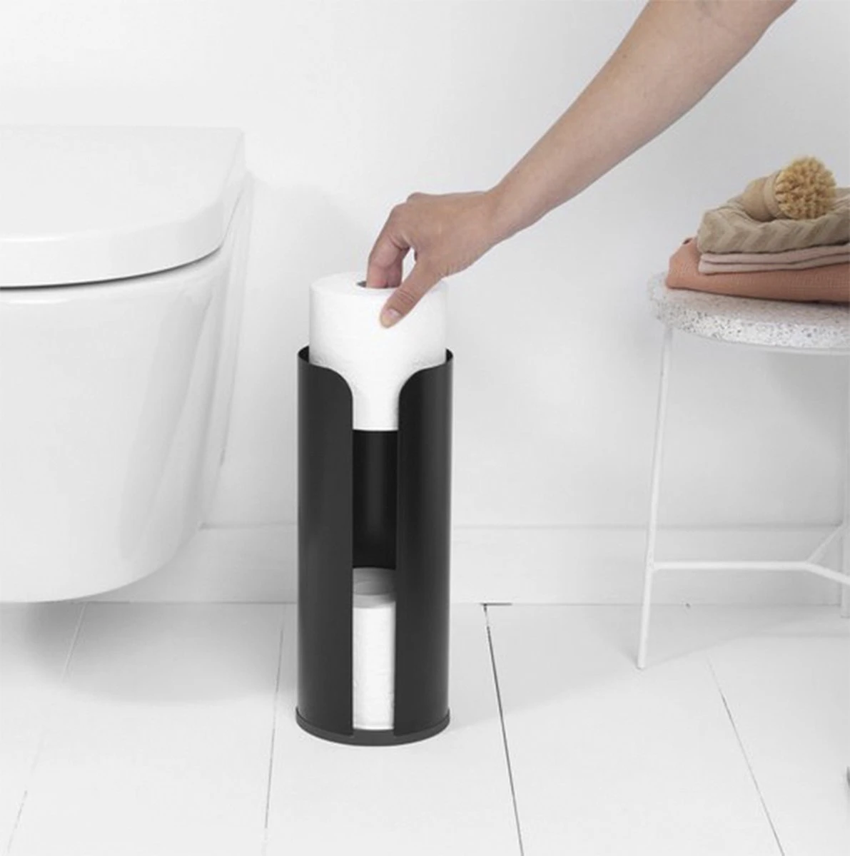 Brabantia ReNew Reserverolhouder - Matt Black 4 Brabantia ReNew Reserverolhouder - Matt Black - Afbeelding 2