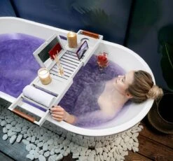 RelaxTub® Badplank - Badplank Voor In Bad - Badrek - Verstelbaar - Anti Slip - Badplank Wit - Badplank Hout - Badrekje Inclusief Boekenhouder, Tablethouder & Spiegel -Badkamer Accessoires Winkel 1200x1117 4