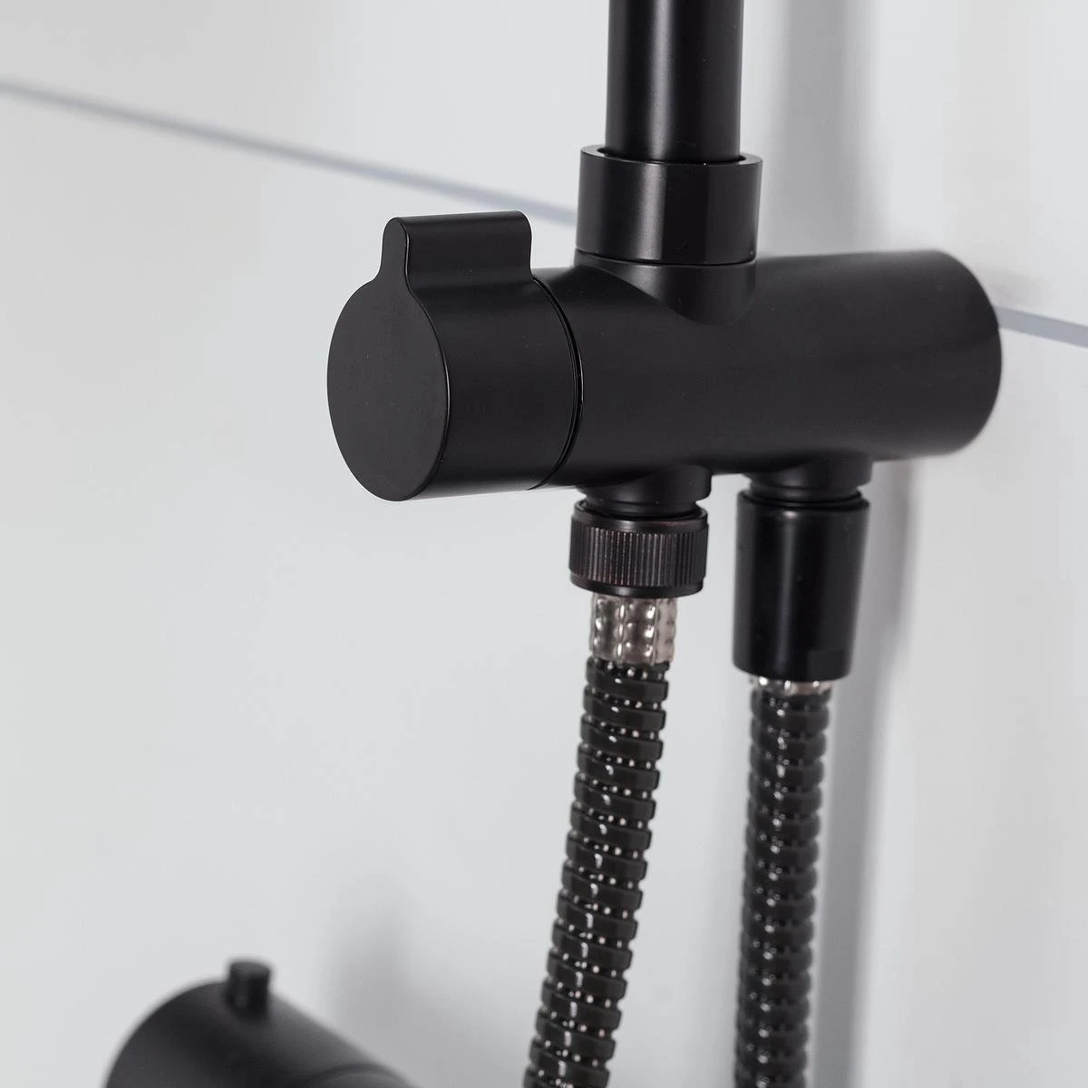 Tiger Tyne Doucheset - Regendouche Ø 22,5 Cm - Handdouche Ø 12 Cm - 3 Standen - Mat Zwart 21 Tiger Tyne Doucheset - Regendouche Ø 22,5 Cm - Handdouche Ø 12 Cm - 3 Standen - Mat Zwart - Afbeelding 19