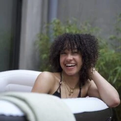 Tubble® Tubble® Royale Opblaasbaar Ligbad - Onyx Black – Voor Volwassenen Tot 188cm - Opbouwbaar - 255L - Inclusief Tubble Cleaner -Badkamer Accessoires Winkel 1200x1200 2501