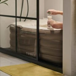 Tubble® Royale Air Bath - 255L - Ambient Taupe - Opblaasbaar Ligbad – Voor Volwassenen -Badkamer Accessoires Winkel 1200x1200 2507