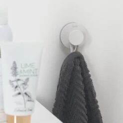 Tiger Urban - Handdoekhaak Groot (1x) - ø 5 Cm - Inclusief 2 Decorringen - Wit -Badkamer Accessoires Winkel 1200x1200 527