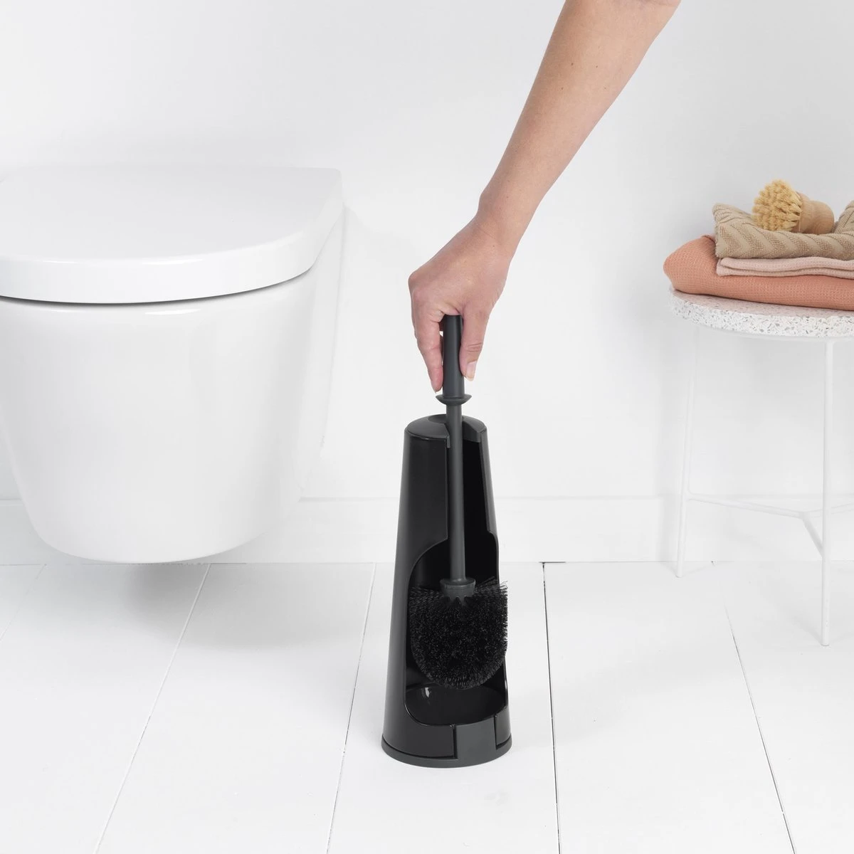 Brabantia ReNew WC Borstel - Met Houder - Matt Black 11 Brabantia ReNew WC Borstel - Met Houder - Matt Black - Afbeelding 9