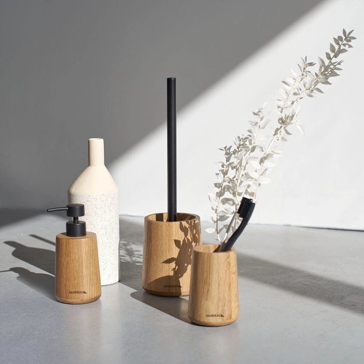 Sealskin Earth - Toiletborstel Met Houder Vrijstaand - Eiken 8 Sealskin Earth - Toiletborstel Met Houder Vrijstaand - Eiken - Afbeelding 6