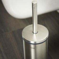 Tiger Boston - Toiletborstel Met Houder Vrijstaand - RVS Geborsteld -Badkamer Accessoires Winkel 1200x1200 827