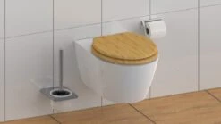 SCHÜTTE WC-Bril 81101 NATURAL BAMBOO - Massief Bamboe - Soft Close - Verchroomde Scharnieren -Badkamer Accessoires Winkel 1200x675 28