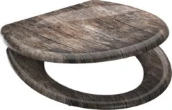 SCHÜTTE WC-Bril 82368 OLD WOOD - Duroplast - Soft Close - Afklikbaar - RVS-Scharnieren - Decor - 3-zijdige Print -Badkamer Accessoires Winkel 1200x768 7