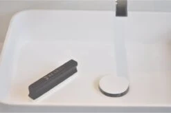 Bearos Baardbar - Zwart - Baardhaar Opruimen - Schoonmaken - Badkamer Accessoire - Baard Accessoire - Opruimen Badkamer - Zelfverzorging Voor Een Man - Hygiëne - Cadeau 12 Bearos Baardbar - Zwart - Baardhaar Opruimen - Schoonmaken - Badkamer Accessoire - Baard Accessoire - Opruimen Badkamer - Zelfverzorging Voor Een Man - Hygiëne - Cadeau -Badkamer Accessoires Winkel 1200x798 2