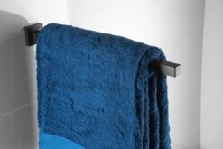 Sagittarius One 400S1-B Handdoekrek Zwart | Handdoekrek Badkamer | Handdoekenrek Zwart | Handdoekenrek Badkamer | Handdoekstang Zwart 40 Cm | Handdoekhouder Zwart -Badkamer Accessoires Winkel 1200x800 12