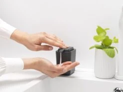 Brabantia Sink Side Zeepdispenser - 250 Ml - Dark Grey -Badkamer Accessoires Winkel 1200x899 7