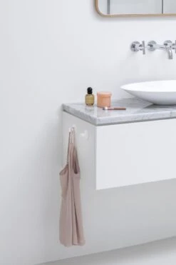 Brabantia ReNew Handdoekhaakjes - 2 Stuks - White -Badkamer Accessoires Winkel 799x1200 1