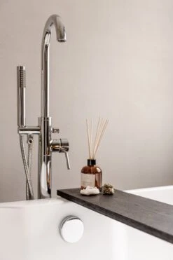 Luxe Badplank Zwart 85 Cm - Badplank Voor In Bad - Eiken Hout - Sterk En Duurzaam Materiaal - Massief Eikenhout - Badrek Zwart -Badkamer Accessoires Winkel 800x1200 36