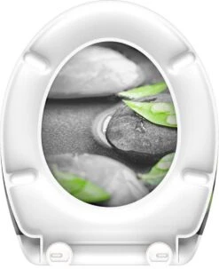 SCHÜTTE WC-Bril 82374 STONE - Duroplast - Soft Close - Afklikbaar - RVS-Scharnieren - Decor - 3-zijdige Print 14 SCHÜTTE WC-Bril 82374 STONE - Duroplast - Soft Close - Afklikbaar - RVS-Scharnieren - Decor - 3-zijdige Print -Badkamer Accessoires Winkel 977x1200 9